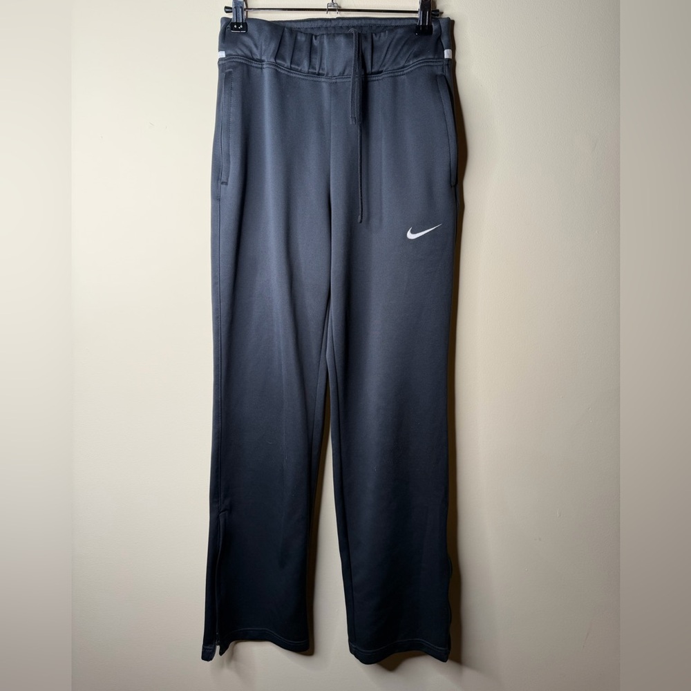 Nike Women’s Dri-Fit Bootcut Dark Grey Athletic Pants. Size XS